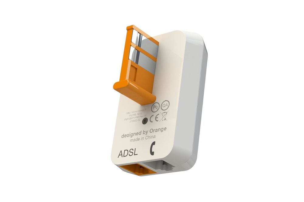 Filtre ADSL et connecteur t&eacute;l&eacute;phone Matriel informatique