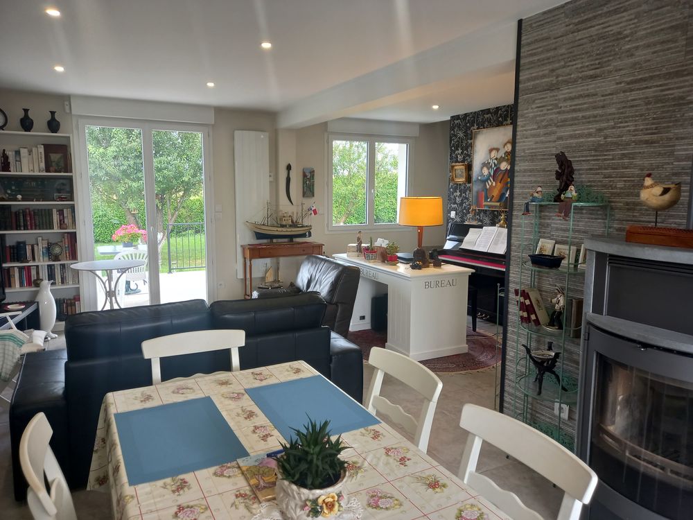 Vente Maison Maison 4 pèces 94 m2 sur 774 m2 près Crécy la Chapelle Voulangis
