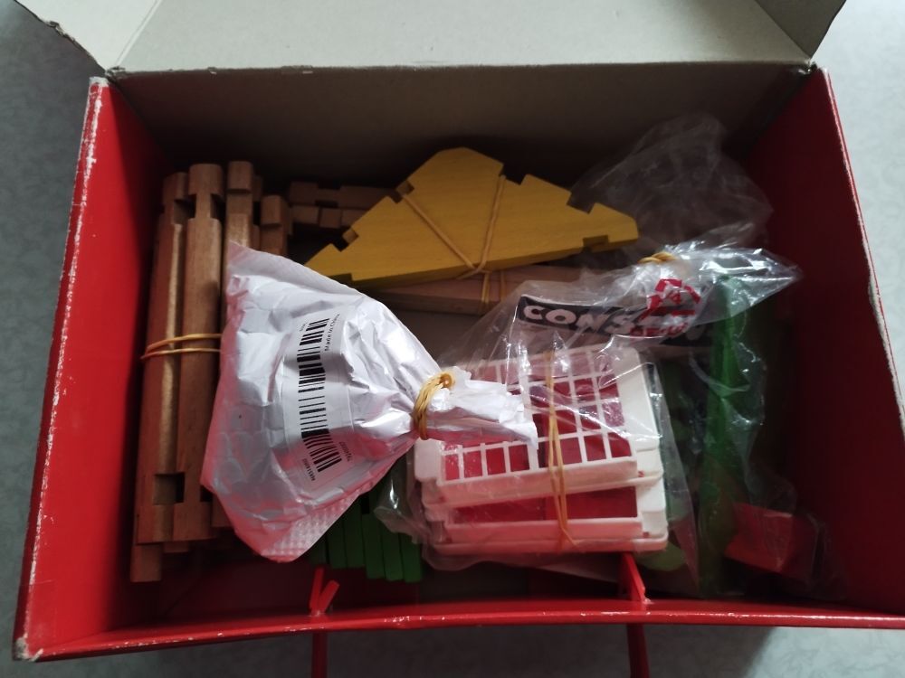 Jeu de construction r&eacute;f 8001 en bois JeuJura Maison Foresti&egrave;re Jeux / jouets