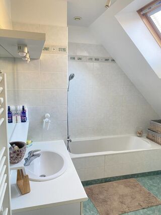  Appartement � louer 1 pi�ce 29 m� Saint-genis-pouilly