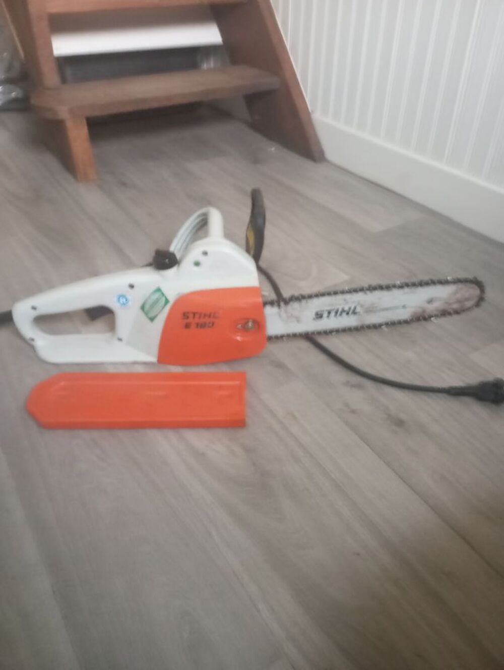 Bonjour je tron&ccedil;onneuse &eacute;lectrique stihl guide de 35 Jardin