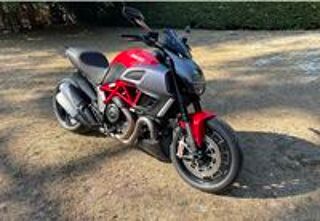 DUCATI 2012 occasion 33950 L&egrave;ge-Cap-Ferret