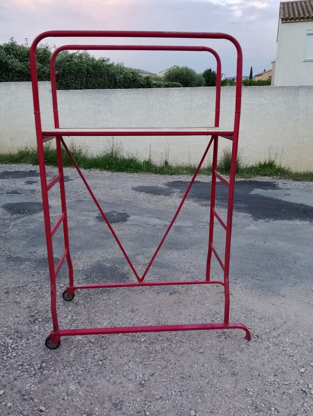&eacute;chafaudage roulant plateau bois structure tubulaire acier Bricolage