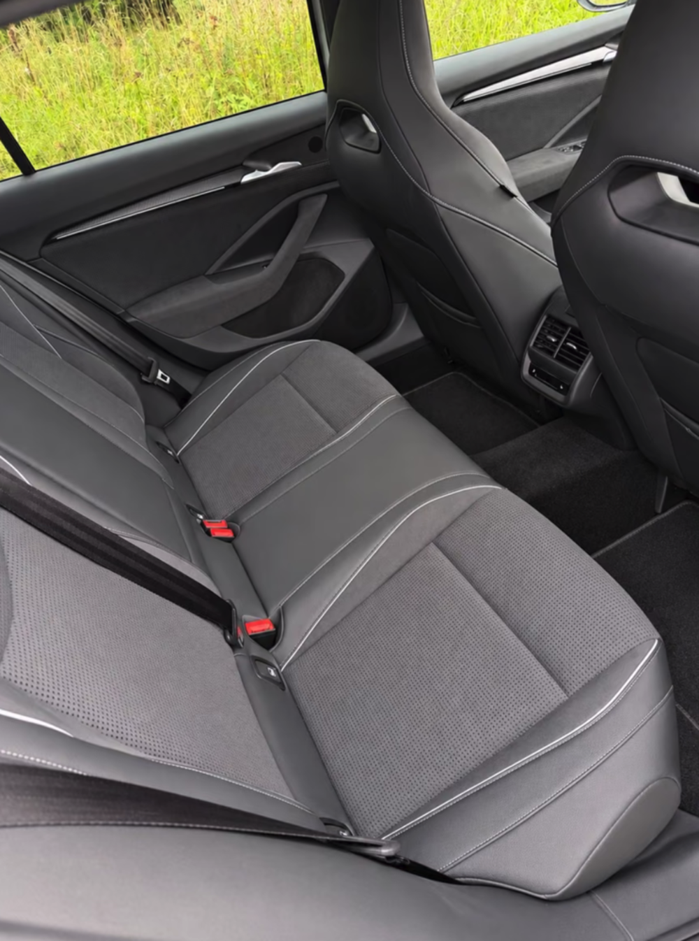 Superb Combi 1.5 TSI 204 ch Hybride Rechargeable PHEV DSG6 Sportline 2025 occasion 59000 Lille