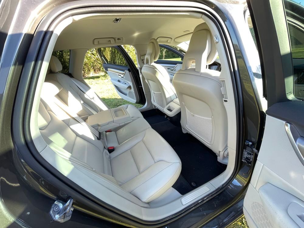 V90 D3 150 ch Geartronic 6 Momentum 2018 occasion 32300 Idrac-Respaill&egrave;s