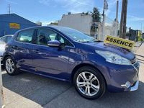 208 1.2 VTI / 82CV 2013 occasion 42700 Firminy