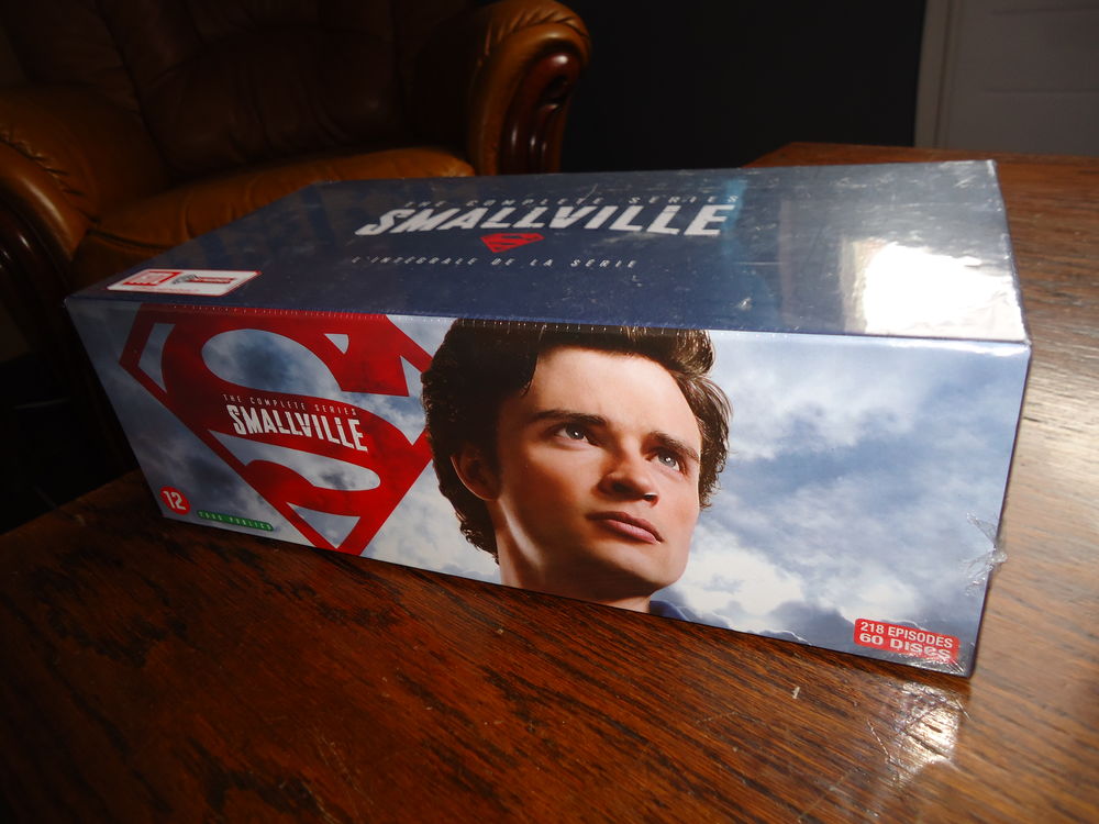 coffret integrale de la serie smallville DVD et blu-ray