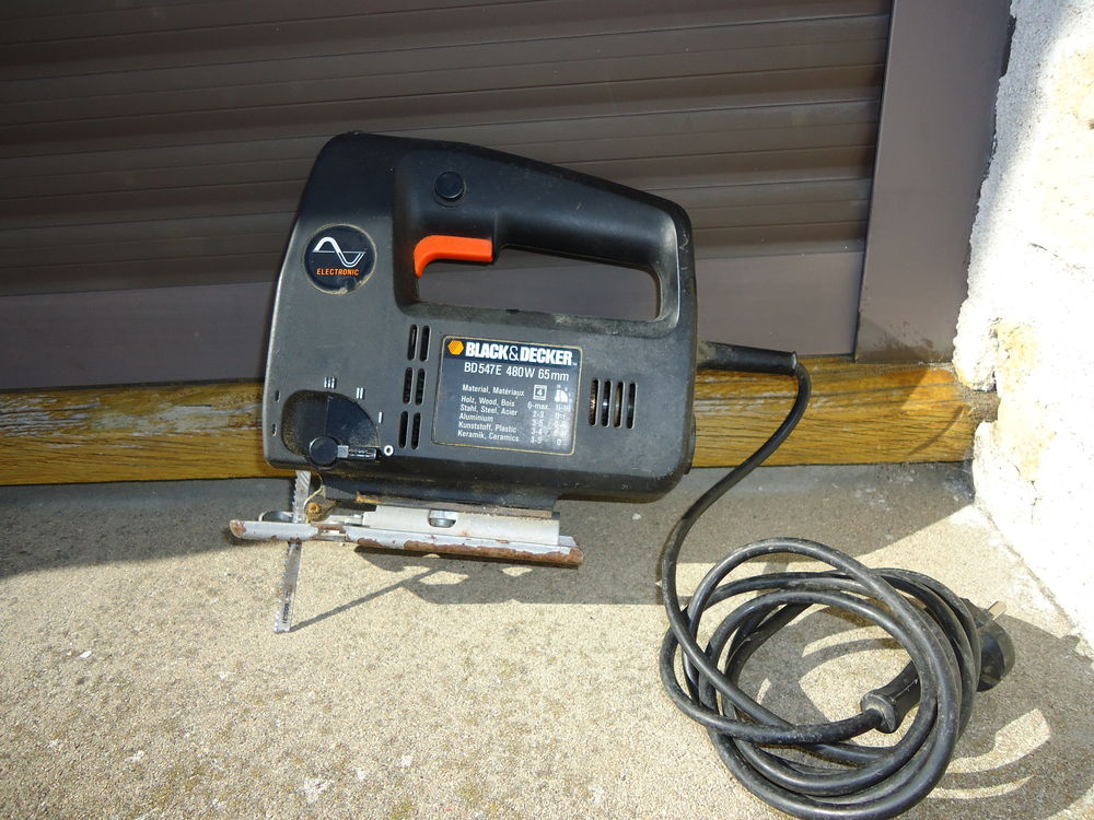 SCIE ELECTRIQUE BLACK ET DECKER 480W Bricolage
