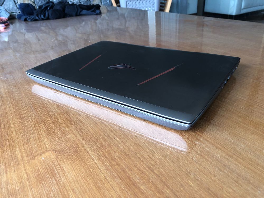 Ordinateur Portable Gaming ASUS GTX1070
Matériel informatique
