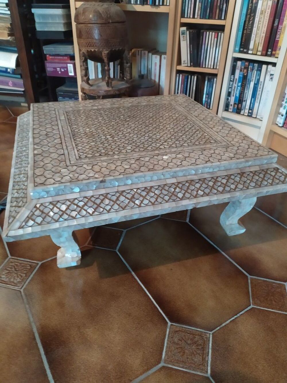 table basse en nacre Meubles