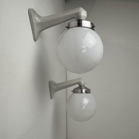 Paire d'anciennes appliques en opaline vintage
150 Montreuil (93)
