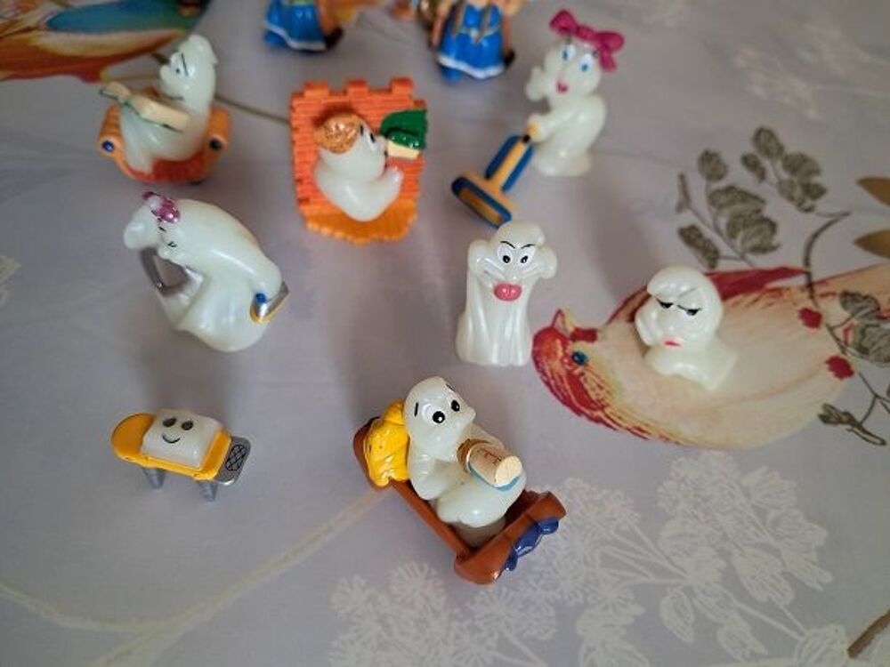 Kinder vintage crocodile hypo pinguin nain fantome coyote 