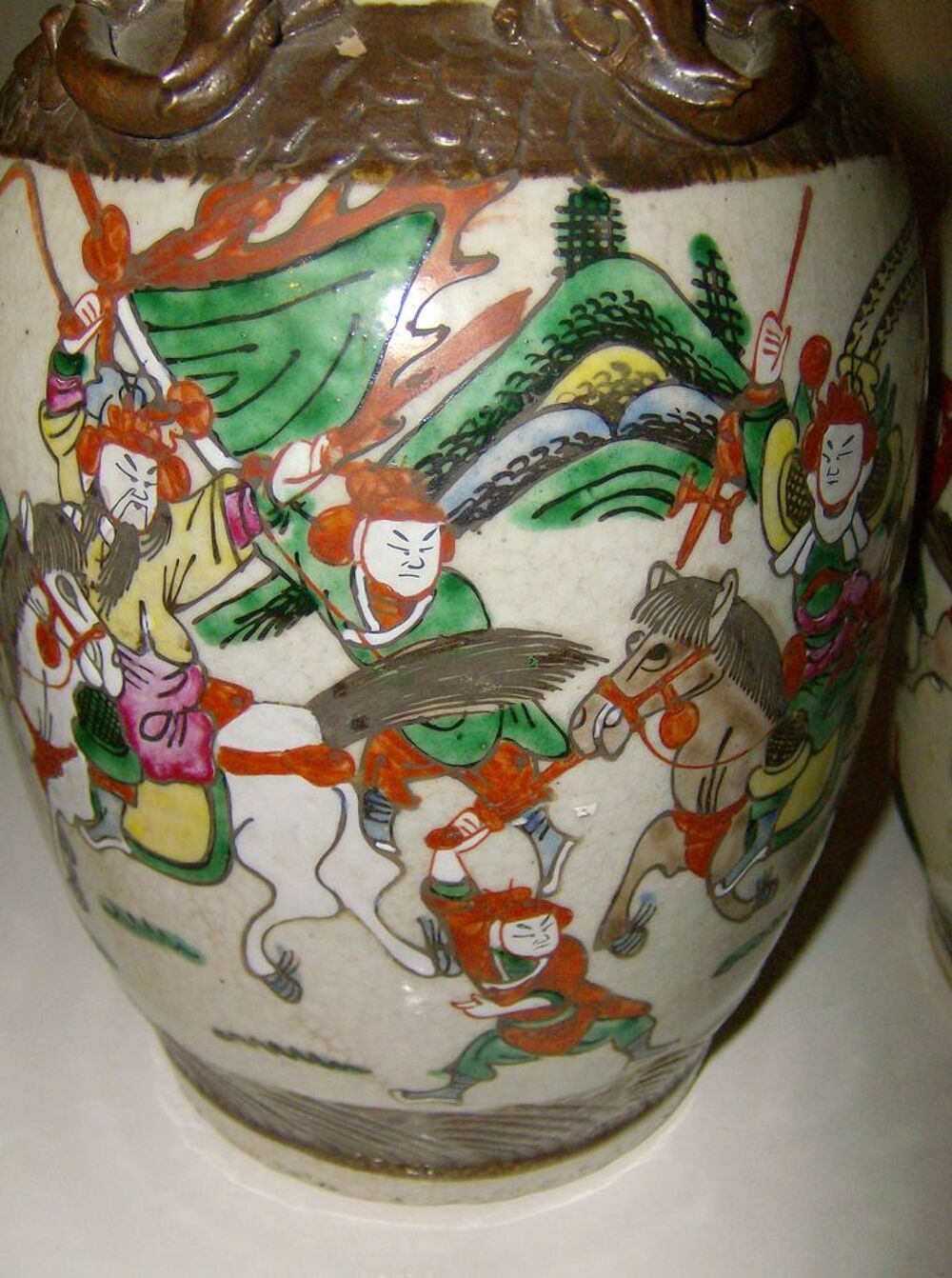 PAIRE VASES CHINE "" NANKIN""
PERIODE 1850 !!! Décoration