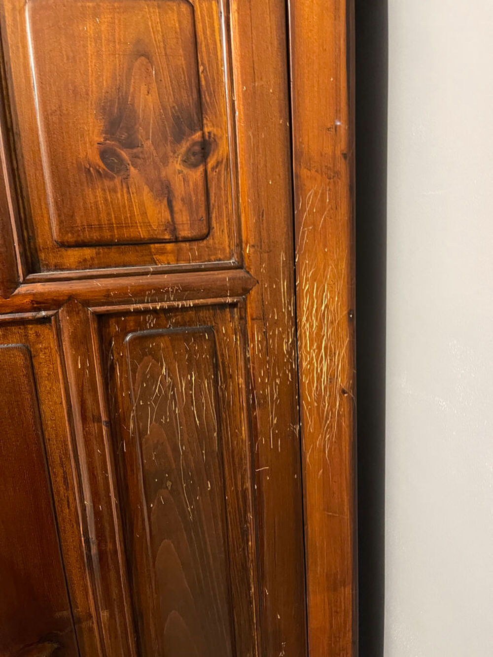 armoire en bois massif Meubles
