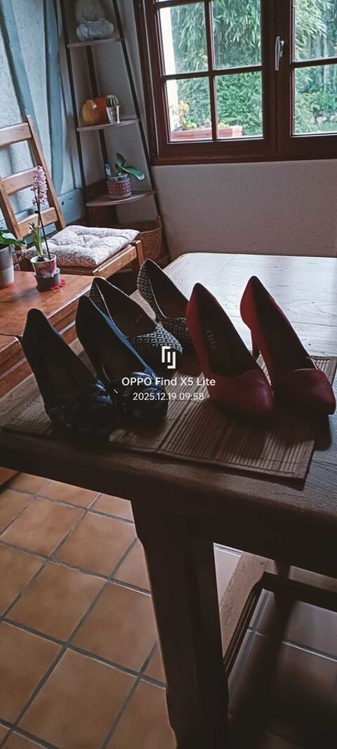 je chaussures pointures 37/ 38 15 Le Havre (76)