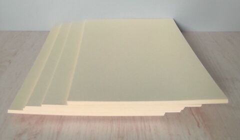 Feuilles bristol gaufr�es ivoire formats A4 NEUVES 6 Metz (57)