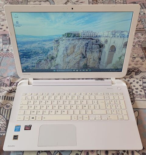 Toshiba Satellite i7 /1To /16Go RAM / Windows 11 Famille 475 Houplin-Ancoisne (59)
