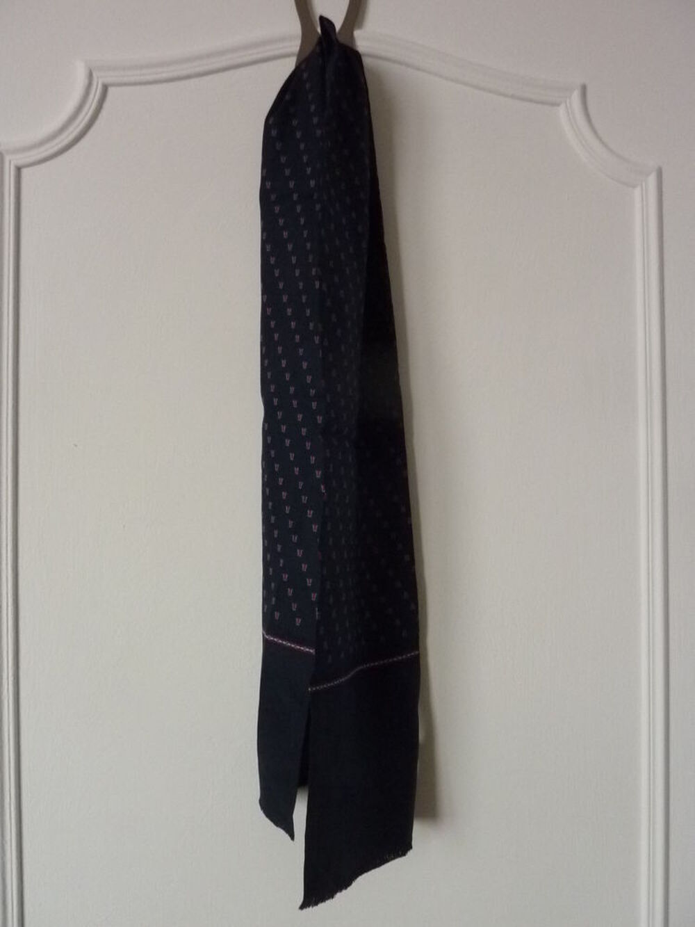 Echarpe homme en soie Vêtements