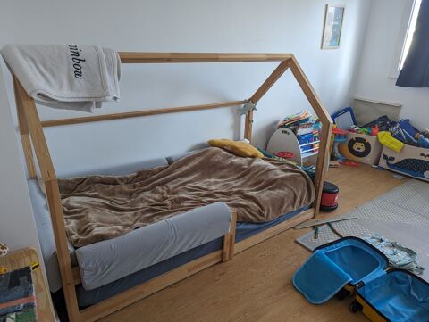 Lit enfant au sol 90*190 50 Paris 15 (75)