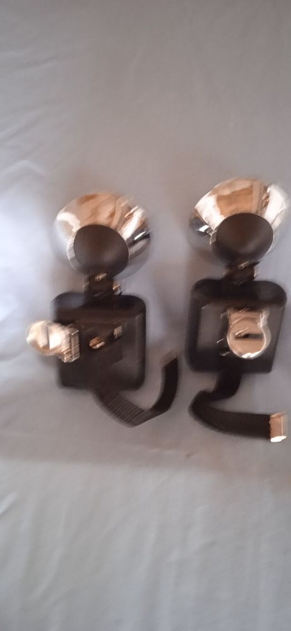 2 lampes avant et arri&egrave;re &agrave; pile ronde r20 grande dur&eacute; Vélos