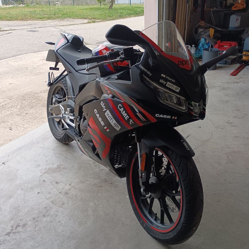 APRILIA 2023 occasion 26750 Geyssans
