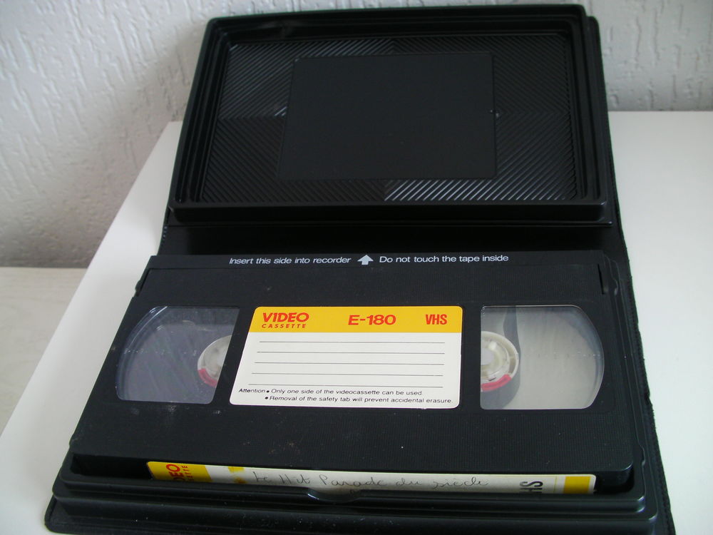 K7/DVD HIT PARADE DU SIECLE - 1988 DVD et blu-ray