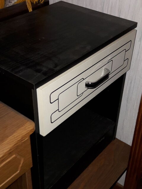 Table de chevet 10 Saint-Marcel-Campes (81)