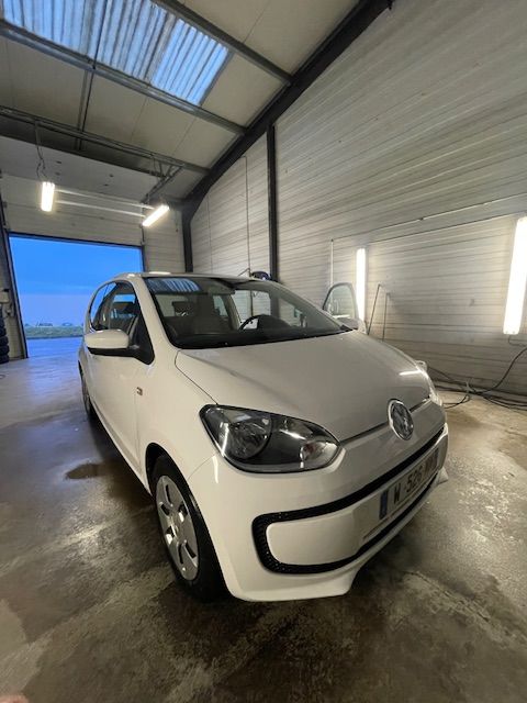 Volkswagen up ! Move  Bluemotion Technology 75 ch