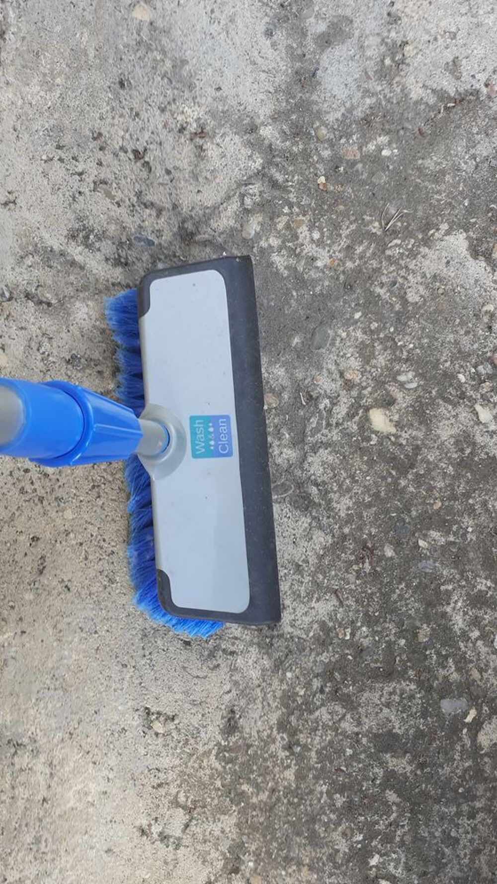BALAI BROSSE LAVAGE TELESCOPIQUE Bricolage