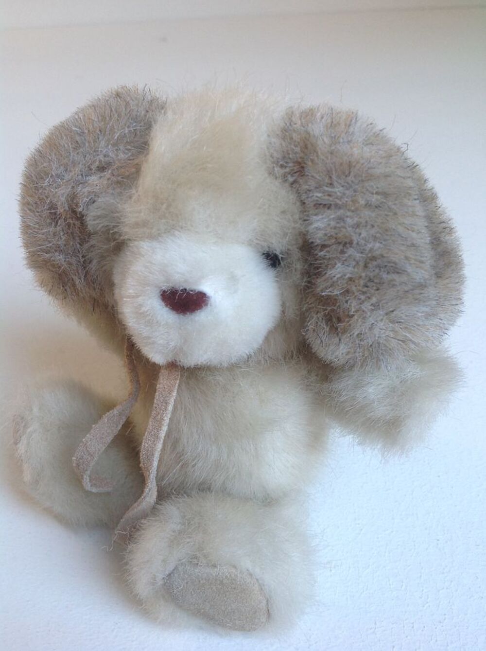 PETIT CHIEN EN PELUCHE BEIGE Envoi Possible
Jeux / jouets