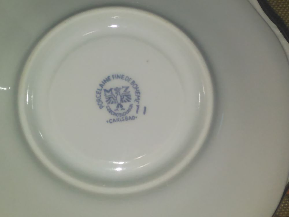 Service &agrave; caf&eacute; 
Porcelaine Cuisine