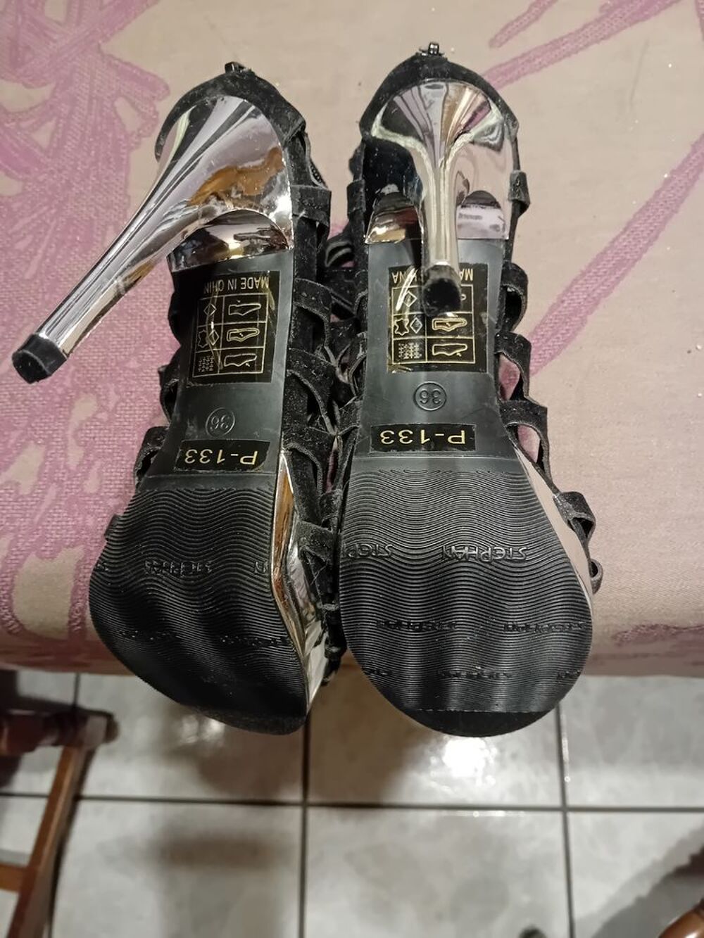 taille 36 talon argent&eacute; noire Chaussures