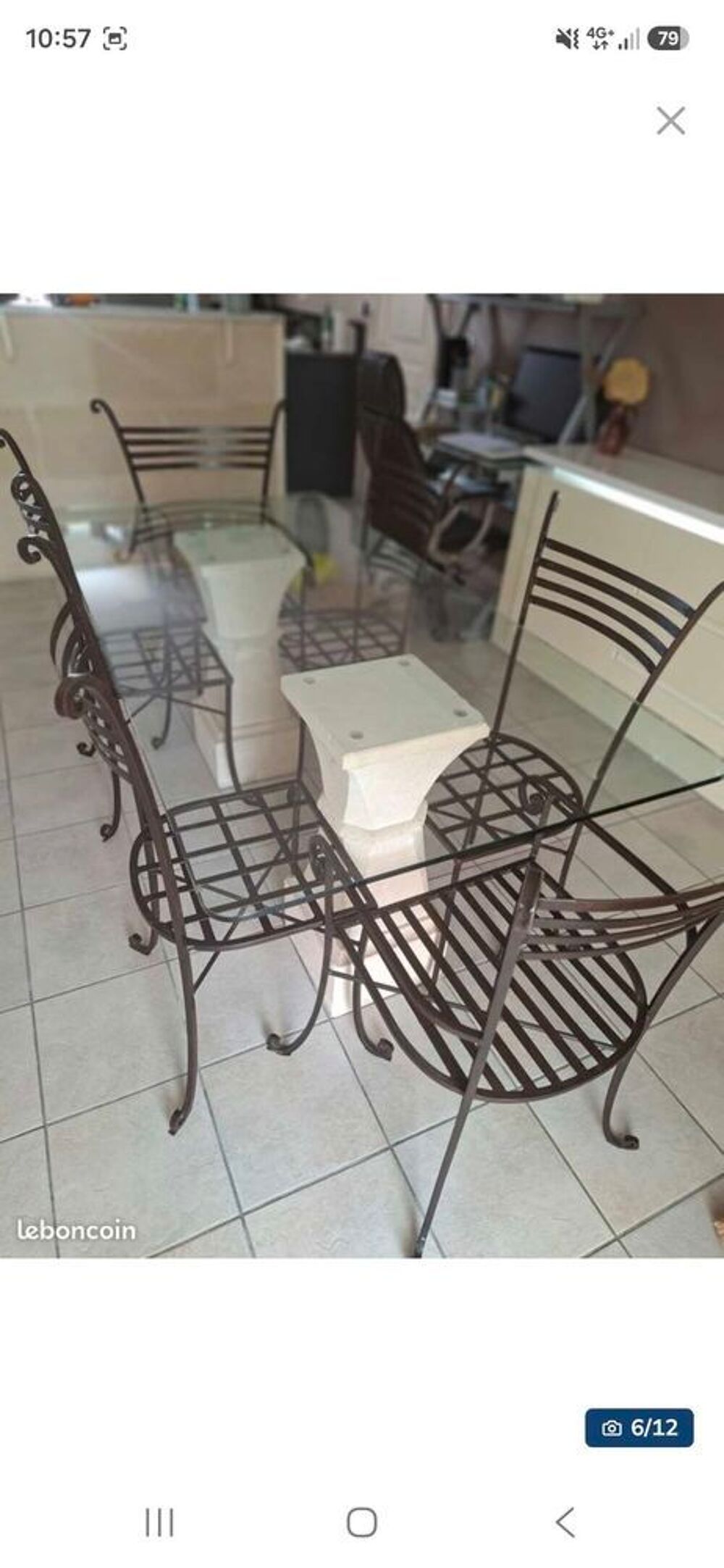 table salle &agrave; manger et 6 chaises Meubles