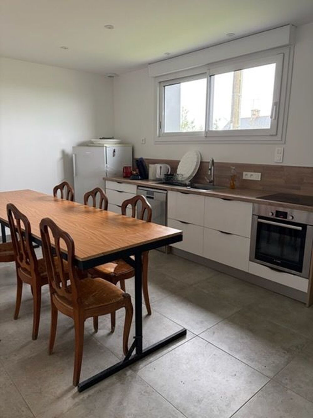 Location Atelier BATIMENT 350 m² SUR TERRAIN clôturé 1200 m² Billé