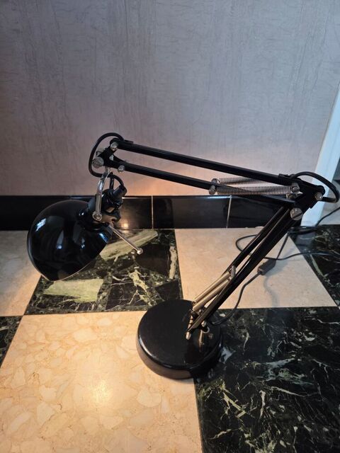 Lampe articulée de bureau 15 Montceau-les-Mines (71)