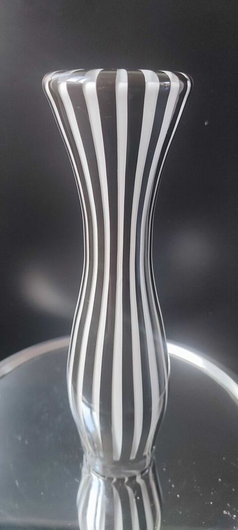 Vase en verre souffl� Leonardo mod�le Zebra 60 Clermont (60)
