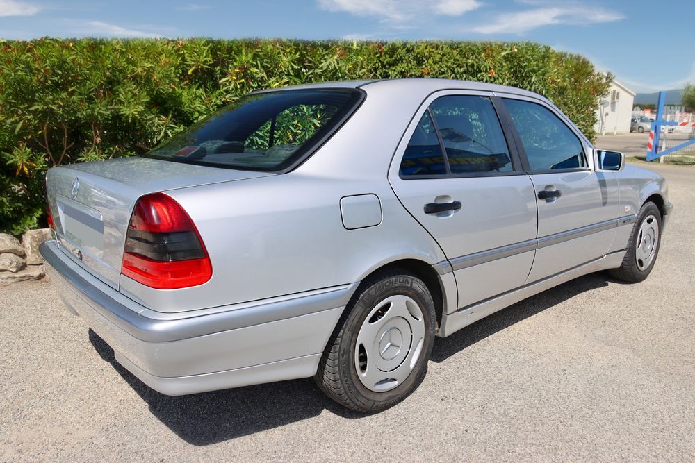 Classe C C200 CDI Classic 1999 occasion 26450 Cl&eacute;on-d'Andran