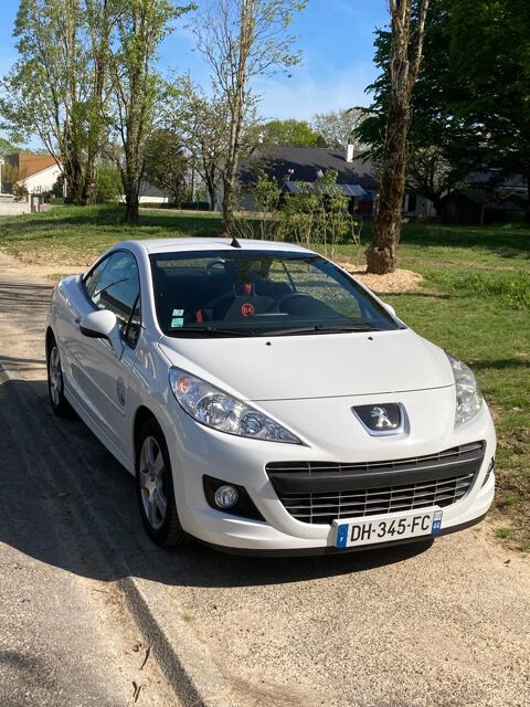 Peugeot 207 cc 1.6 VTi 120ch Série 64