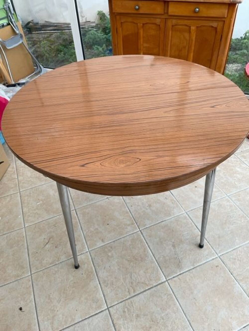 Table vintage ronde en formica Meubles
