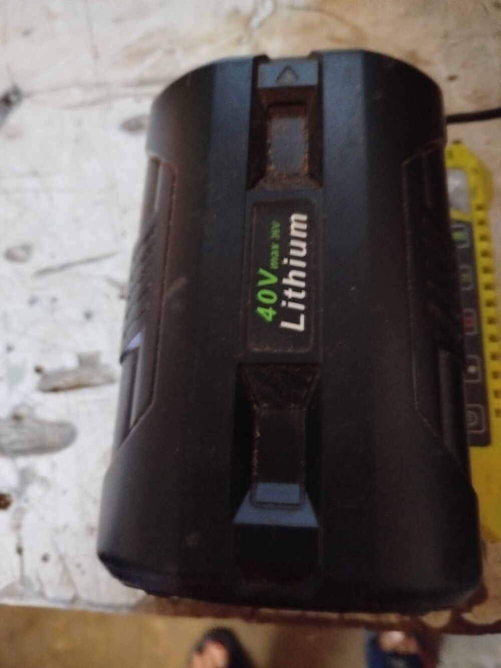 chargeur de batterie rioby Jardin
