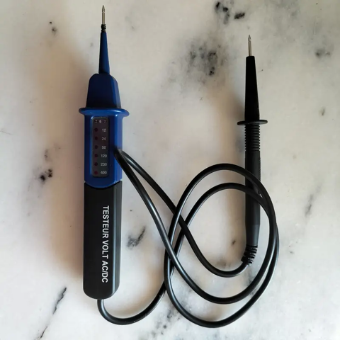 Testeur de tension AC/DC 6V - 400V 8 Tassin-la-Demi-Lune (69)