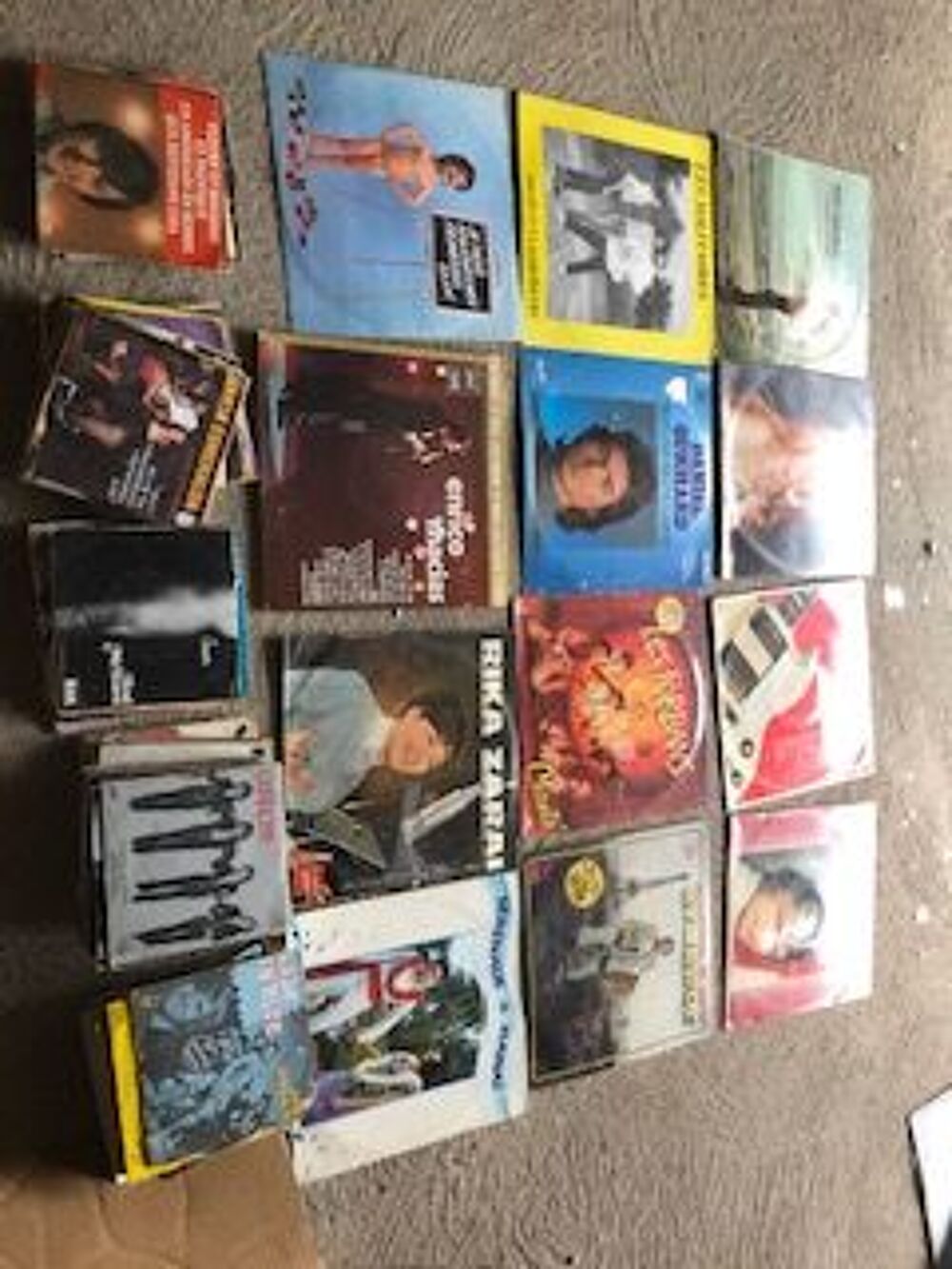 Disques r&eacute;tro ancien CD et vinyles