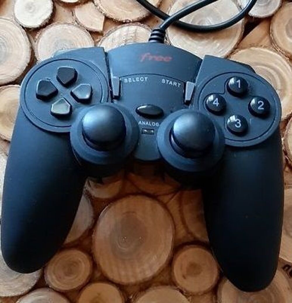 Manette Free Consoles et jeux vidéos