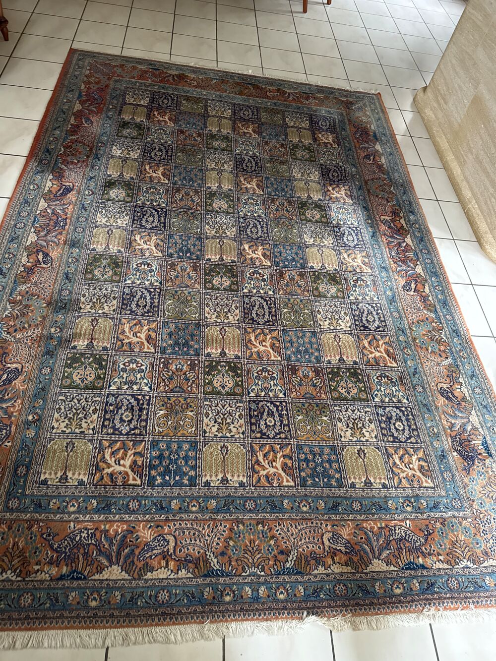 Tr&egrave;s beau tapis oriental Dcoration