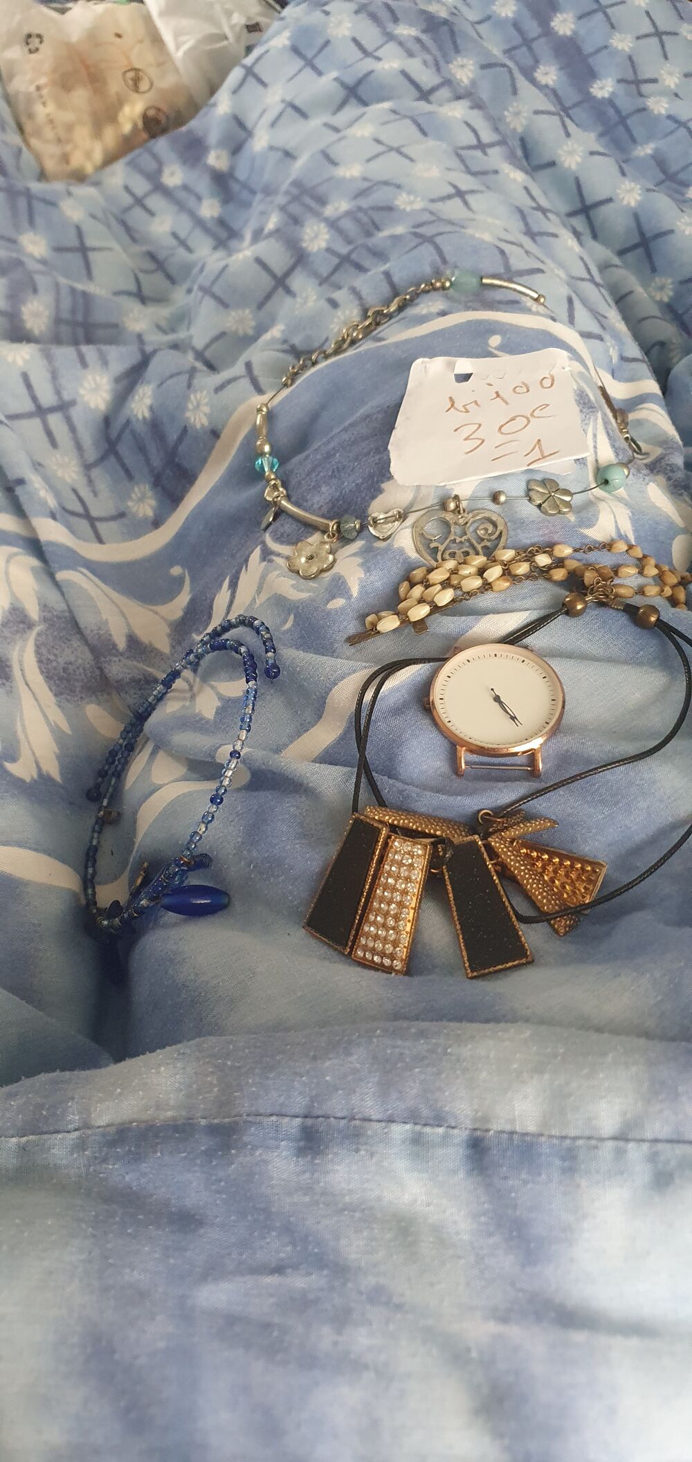 Je suis Audrey je mes bijoux collier bracelet bague Bijoux et montres