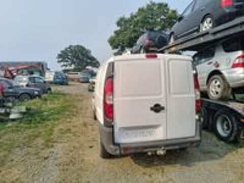 Doblo DOBLO CARGO TOLE MAXI 1.9 MULTIJET 8V PACK CD CLIM 2009 occasion 44320 Saint-Viaud