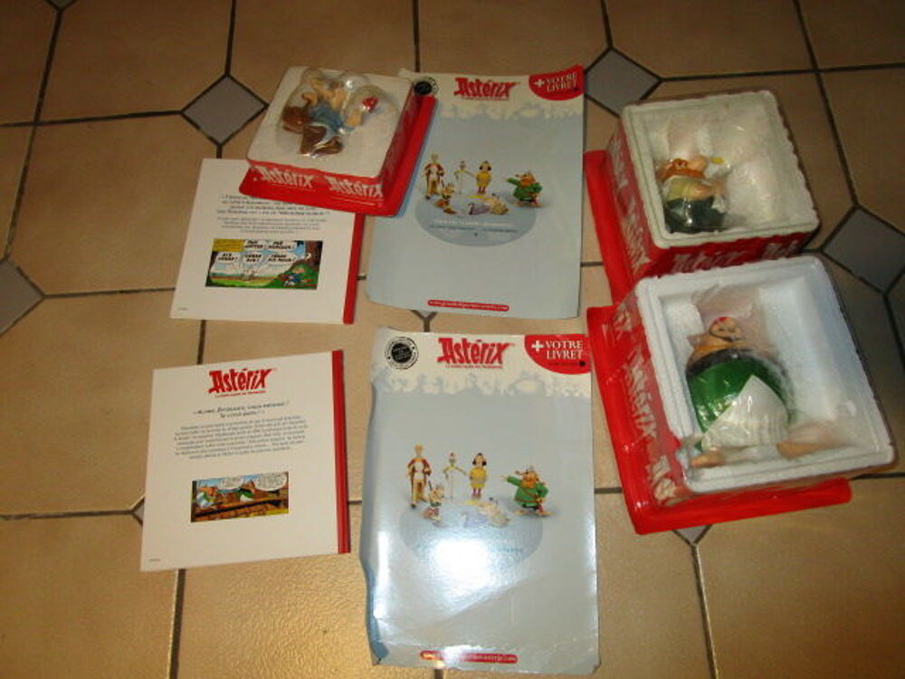 LOT FIGURINE ASTERIX"EPIDEMAIS-PETISUIX-AGECANONIX" Jeux / jouets