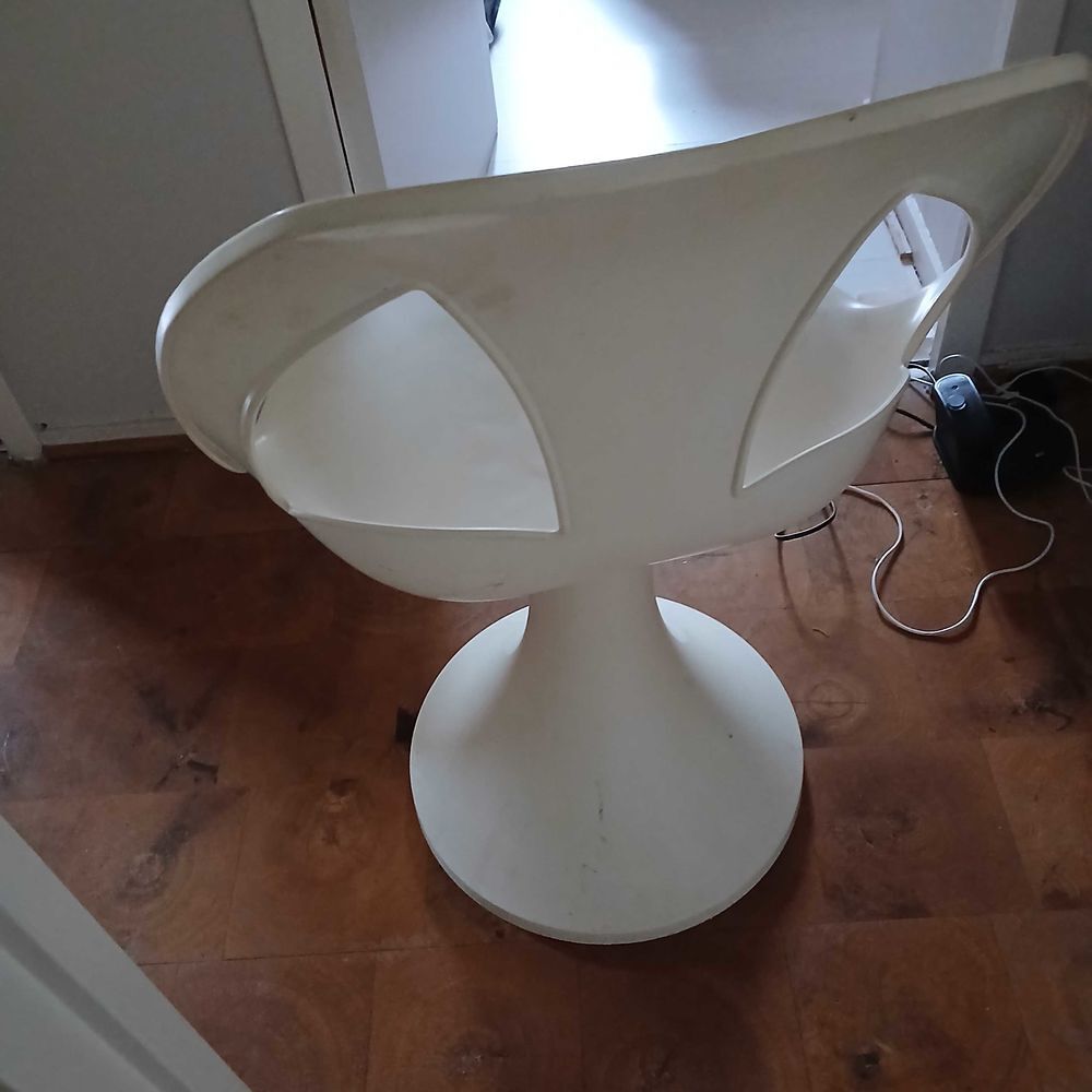 CHAISE TULIPE Meubles