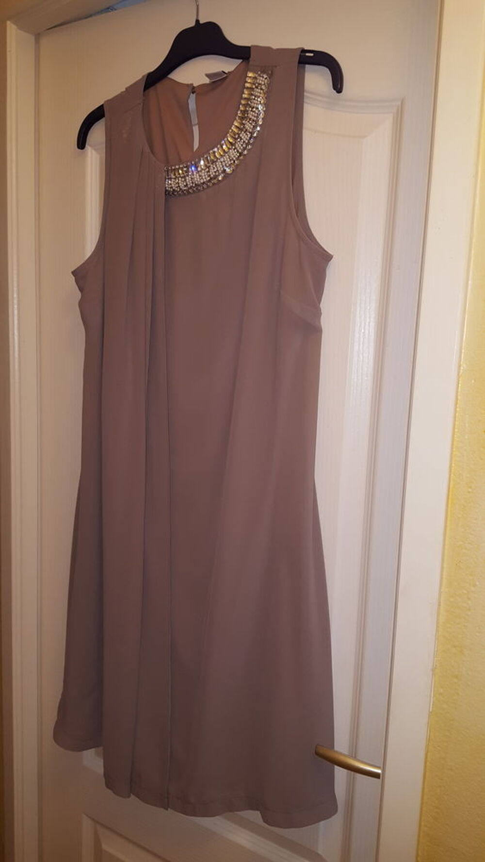 Helline robe ceremonie sale