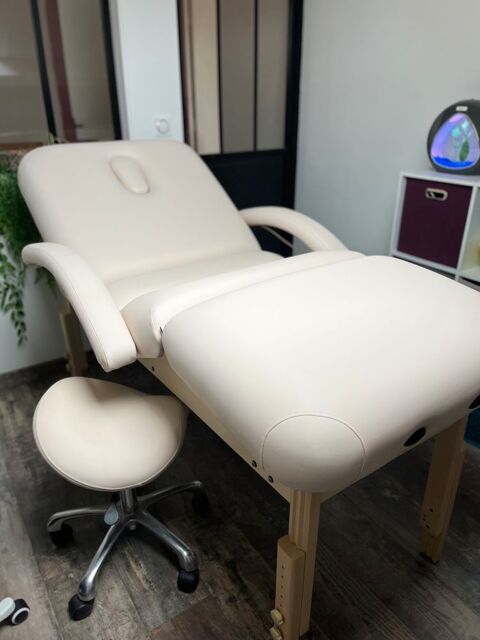 Table de luxe fixe de massage 850 Saint-Gibrien (51)